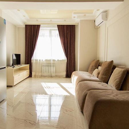 Residential Complex Central 261 Almaty Luaran gambar